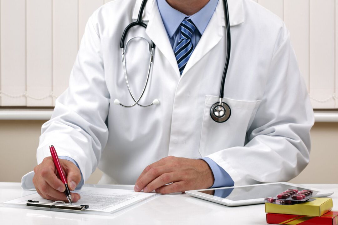 The doctor prescribes treatment against worms
