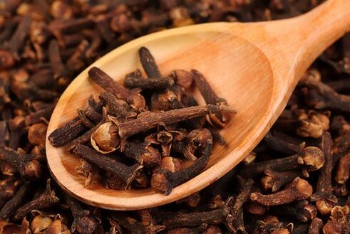 Cloves to cleanse the body from parasites